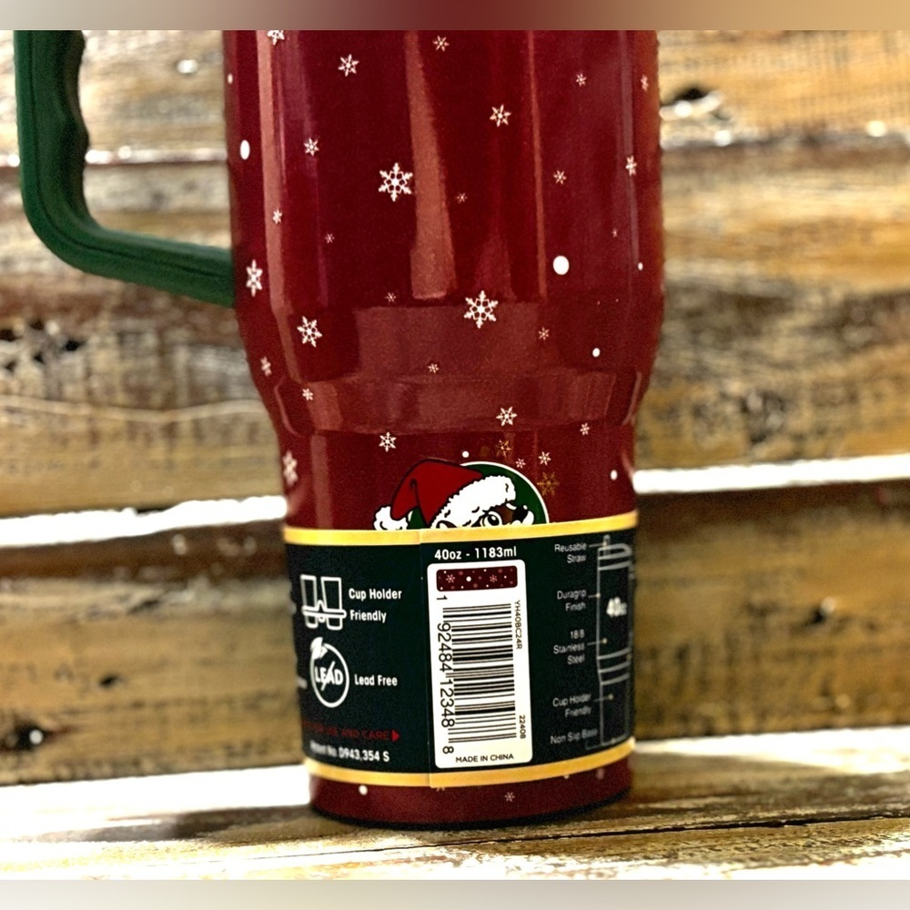 🎄2024 40 oz Bucee’s Christmas Tumbler🎄 - Picture 4 of 13